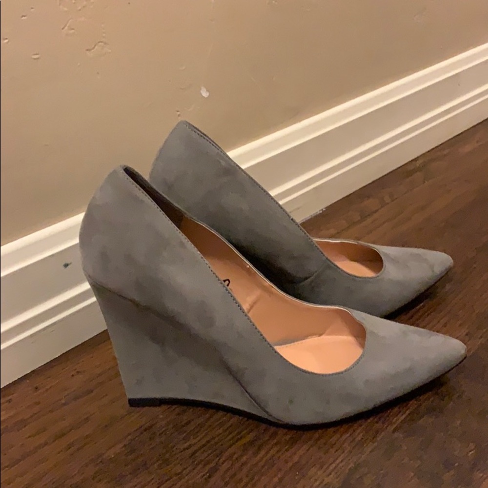Gray wedge heels